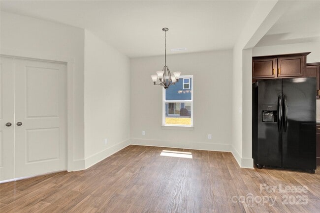 Building Photo - 207 Aspire Cir