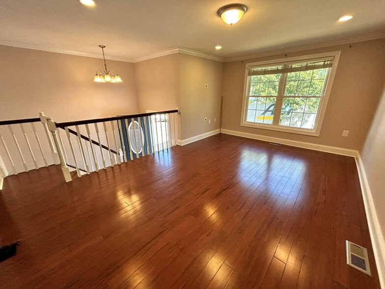 Building Photo - 2527 Vivaldi Ln