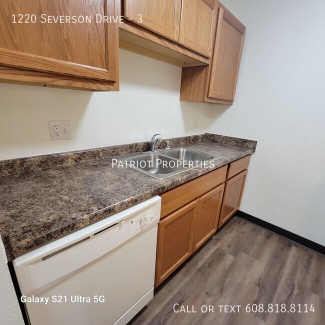 Building Photo - 1220 Severson Dr
