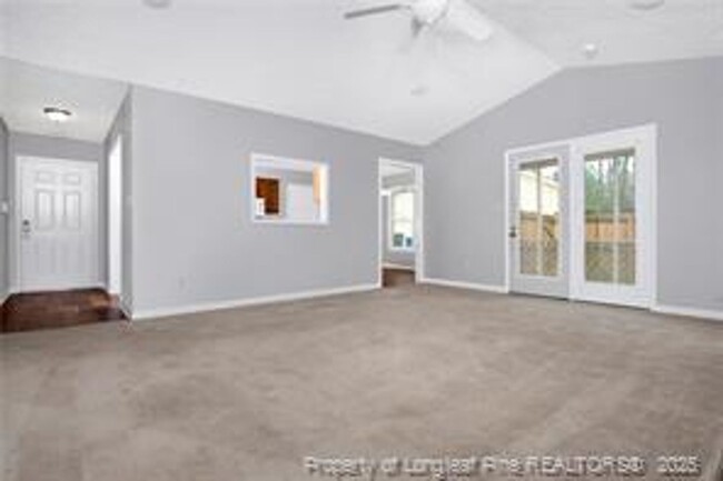 Building Photo - 5028 Shimmer Dr