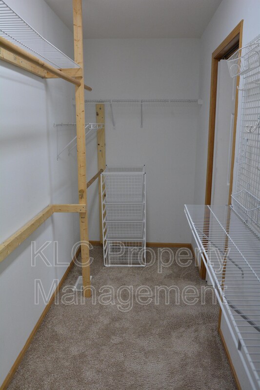 Building Photo - 7764 Beech Tree Ln