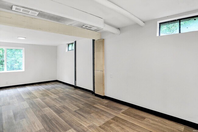 Building Photo - 2810 Limestone Dr