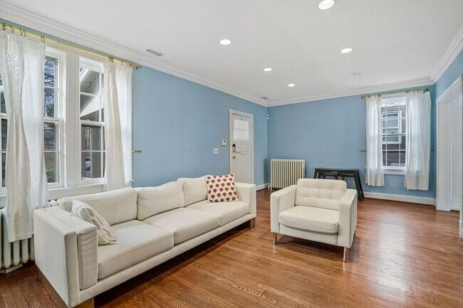 Building Photo - 5309 14th St NW