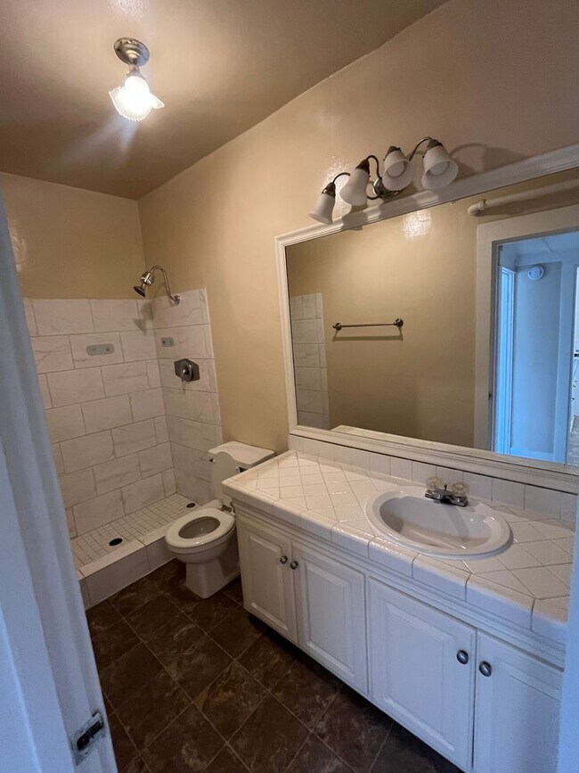 Building Photo - Spacious Studio with Balboa Park Views