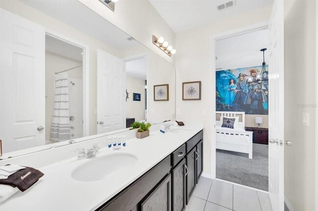Building Photo - 9009 Egret Mls Ter