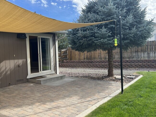 Building Photo - 3 bedroom/2 Bath in Spanish Springs