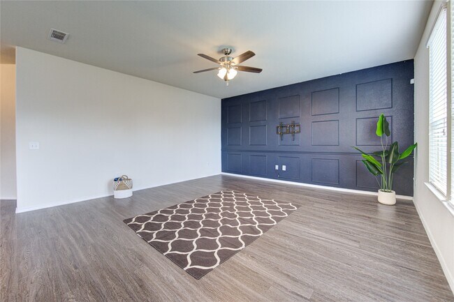 Building Photo - 5027 Brewcastle Ln