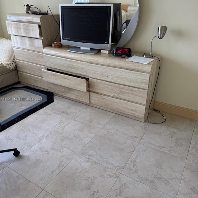 Building Photo - 19101 NE 36th Pl