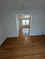 Building Photo - 1410 Dundalk Ave