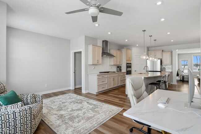 Building Photo - 16067 Loire Valley Dr