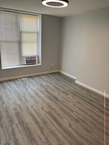 Building Photo - 5097 Minerva Ave