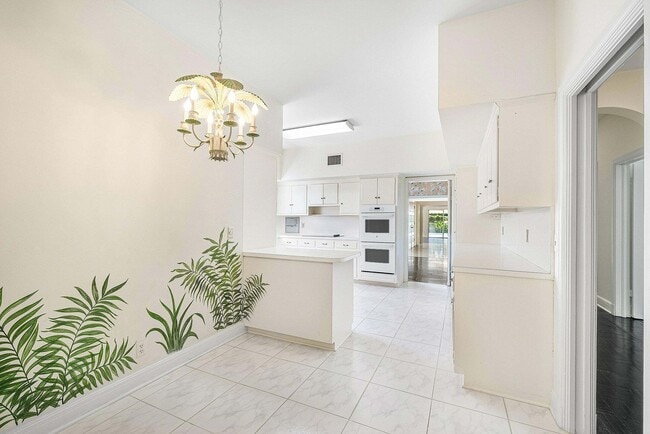 Building Photo - 157 Wells Rd