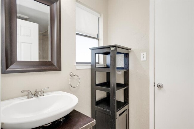 Building Photo - 5304 Indio Cove