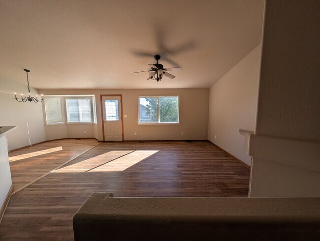Building Photo - Spacious 4-Bed, 3-Bath Home for Rent in Be...