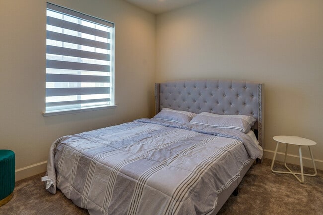 Building Photo - 3023 Neil Jerome Dr