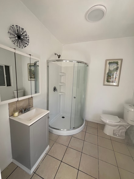 Building Photo - 8561 Orion Ave