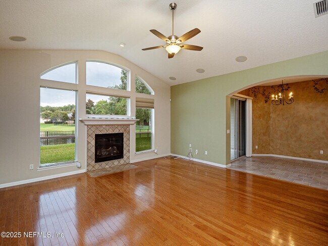 Building Photo - 1228 Loch Tanna Loop