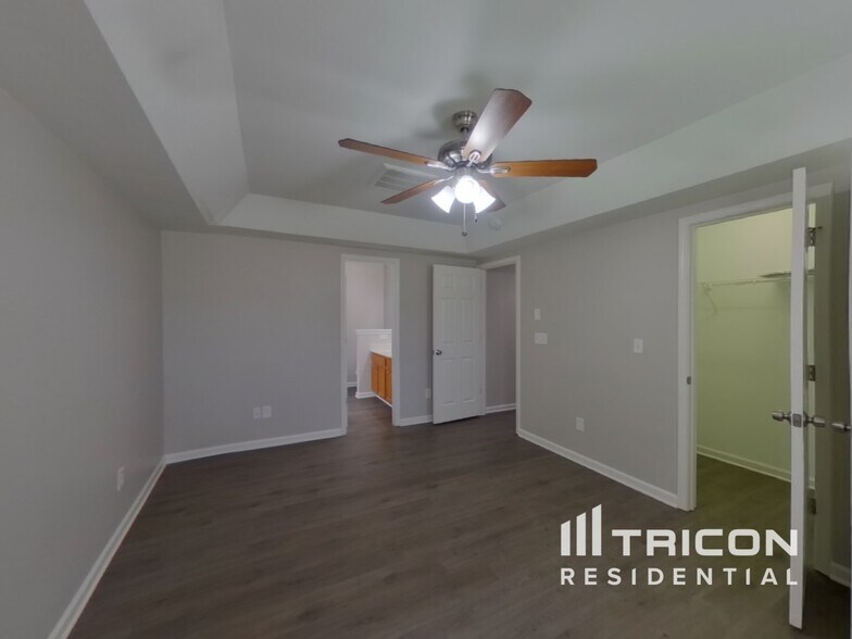 Building Photo - 1392 Zered Pl NW