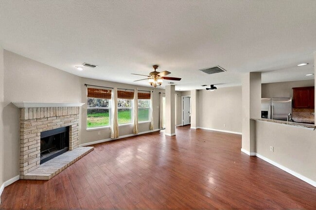 Building Photo - Spacious Family Home with Room to Grow