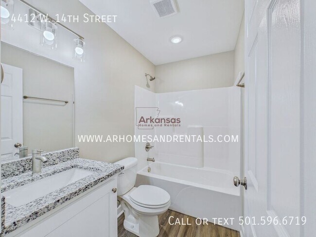 Building Photo - 4412 W 14th St