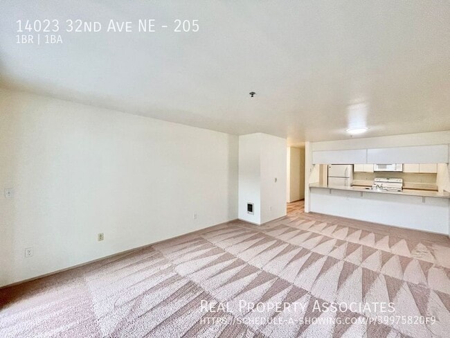 Building Photo - 14023 32nd Ave NE