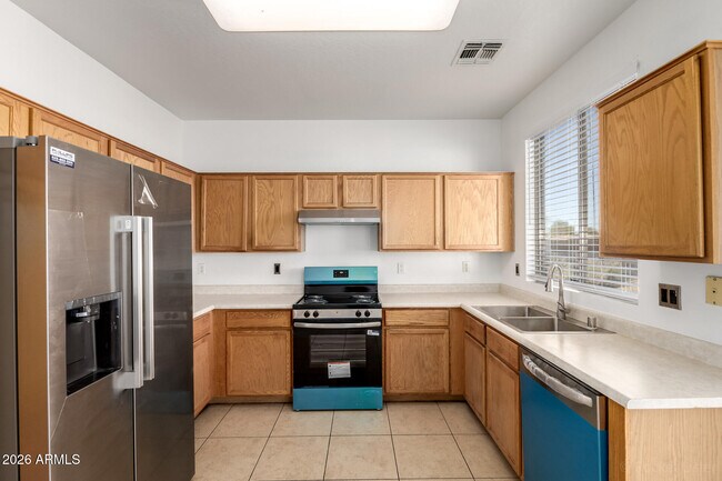 Building Photo - 1501 S 113th Dr