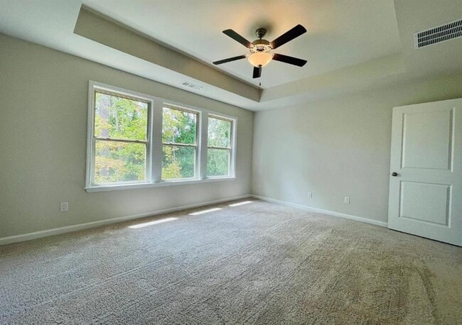 Building Photo - 3745 Davis Cir