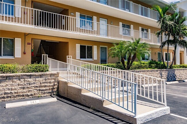 Building Photo - 3032 Sandpiper Bay Cir