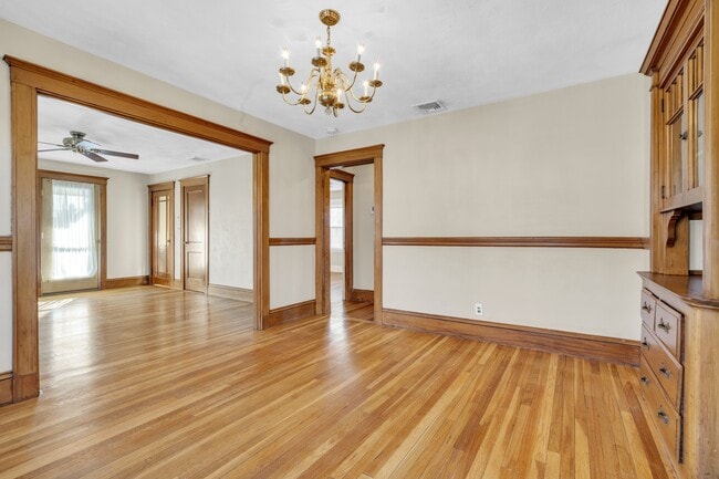 Building Photo - 13 Bridgham Ave