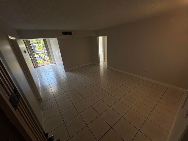 Building Photo - 8650 SW 133rd Avenue Rd