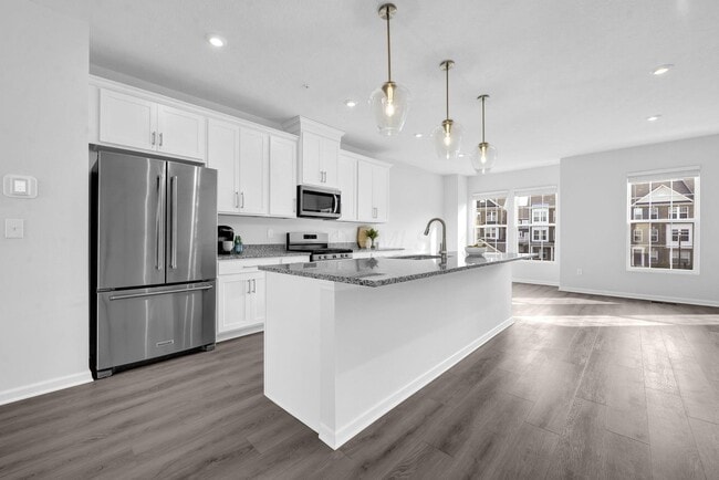 Building Photo - 4186 McCune Ave