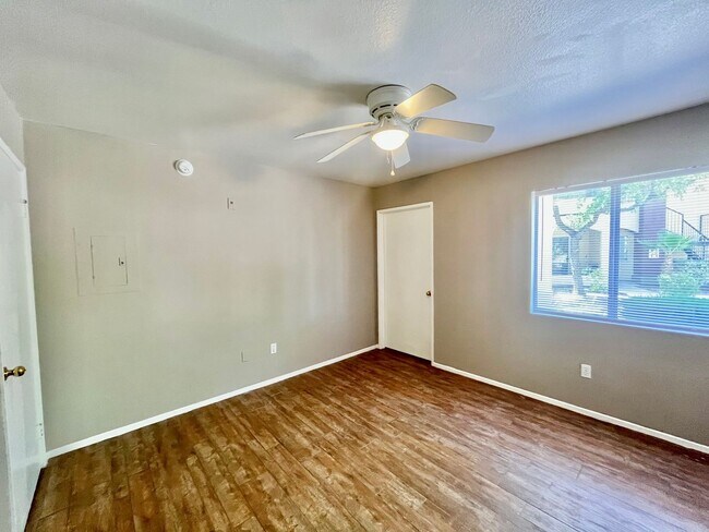 Building Photo - First-Floor Condo with Detached Garage in Gated Ranch Viejo