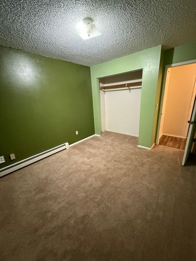 Building Photo - Biathalon Ave. (3588)