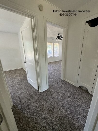 Building Photo - 1431 NE 29th St