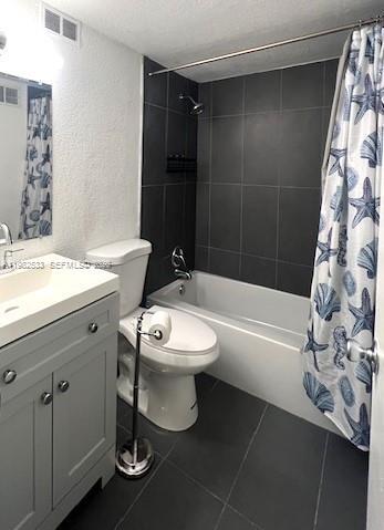 Building Photo - 1251 NE 108th St