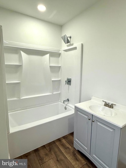 Building Photo - 1906 49th St