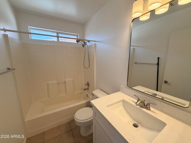 Building Photo - 12930 W Paradise Dr