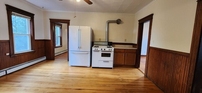 Building Photo - 18-20 Green Street