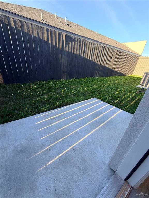 Building Photo - 13 Clinton St