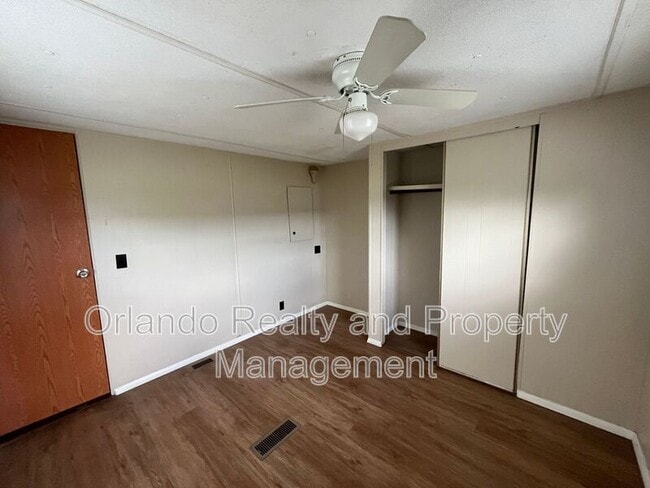 Building Photo - 7709 Brentwood Dr