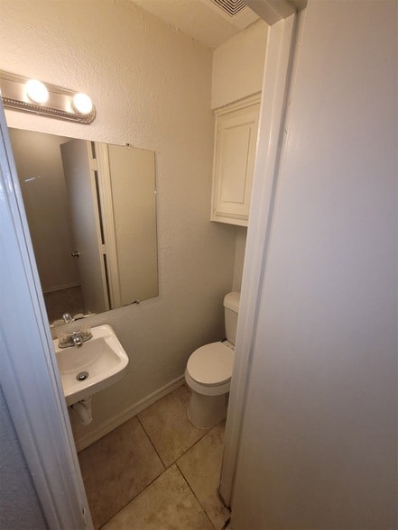 Building Photo - 110 La Fawn Cir