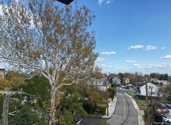 Building Photo - 40 Jackson Ave