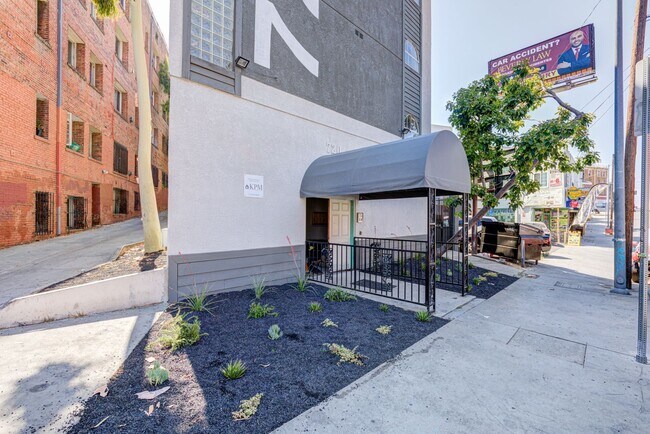 Building Photo - Hoover Street Residences