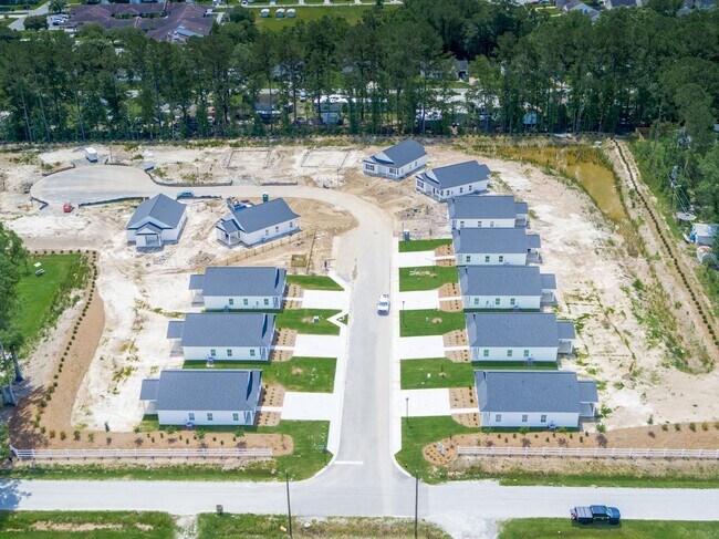 Building Photo - Coming Available!