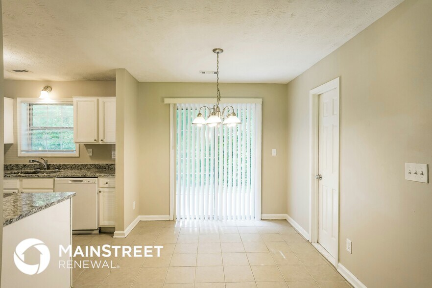 Building Photo - 6670 South Ave