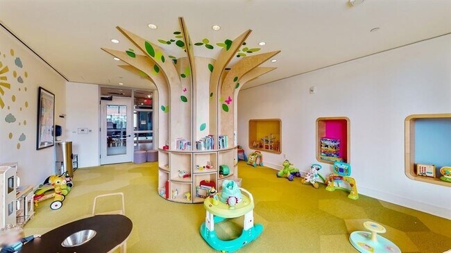 Building Photo - 10 Provost St