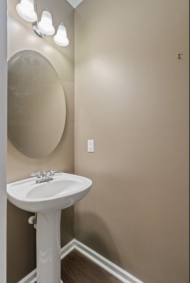 Building Photo - Experience Comfort and Style: Spacious 3-B...