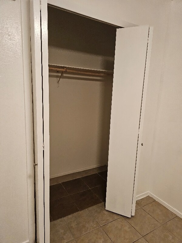 Building Photo - 4011 Happy Canyon Dr