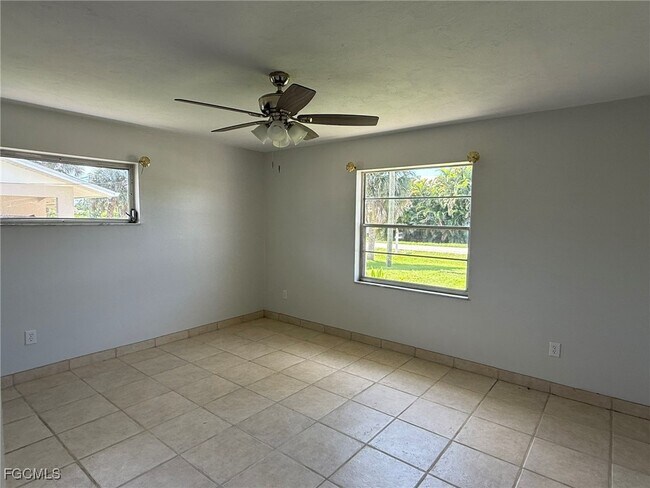 Building Photo - 7440 Tropical Ln