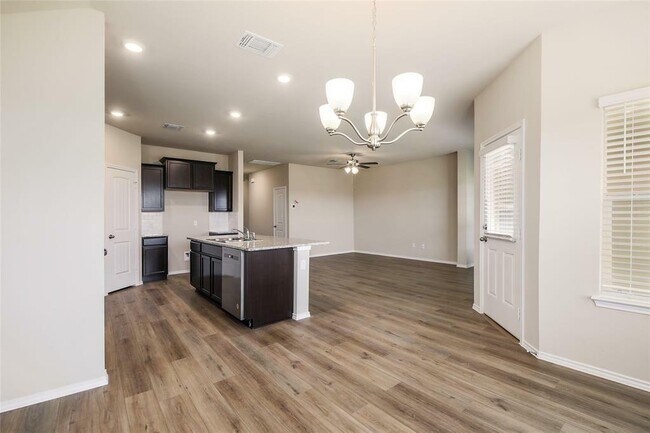 Building Photo - 401 Yemen Rd